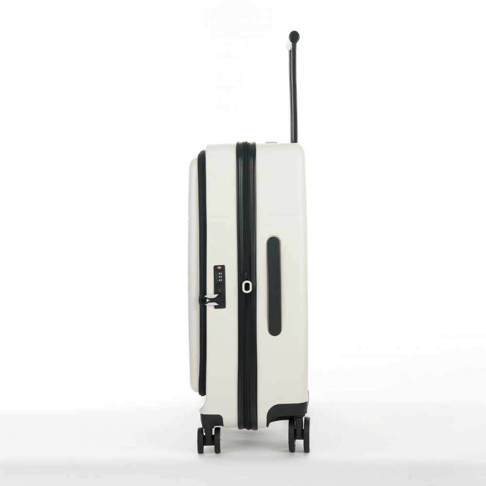 Чемодан Bagland VELO M 72 л белый