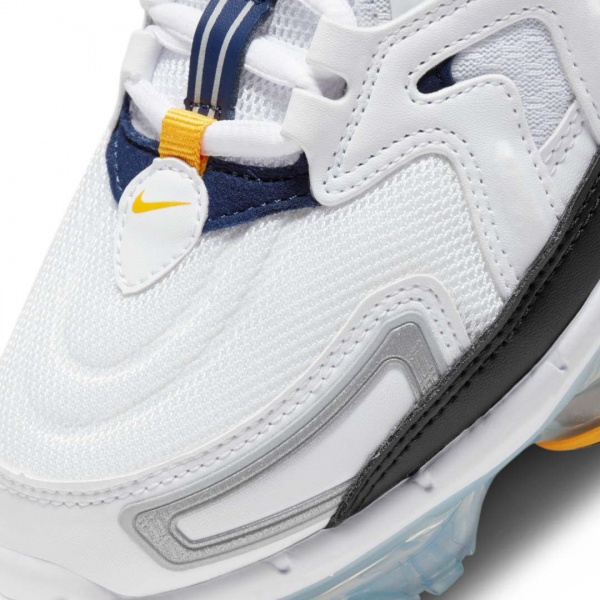 Кроссовки Nike AIR VAPORMAX EVO EVOLUTION OF ICONS DC9113-100 р.US 7,5 белый