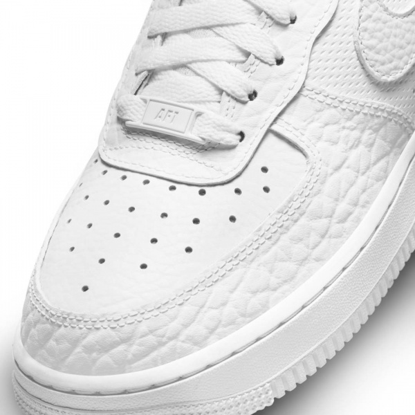 Кросівки Nike AIR FORCE 1 DZ4711-100 р.36 білий