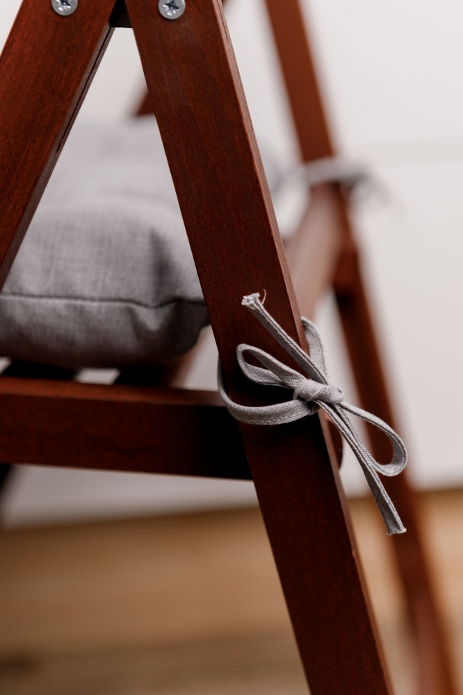 Подушка на стул 40х40 Листья серый однотон Прованс