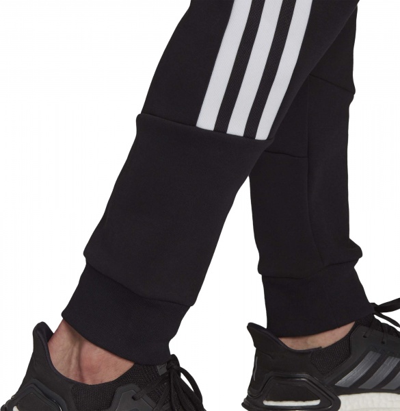 Брюки Adidas M FI 3S PANT GR4085 р. XL черный