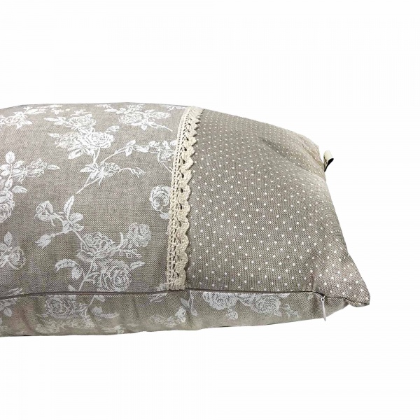 Подушка декоративная ШАЛЕ Розы с горохом 33x55 см La Nuit 