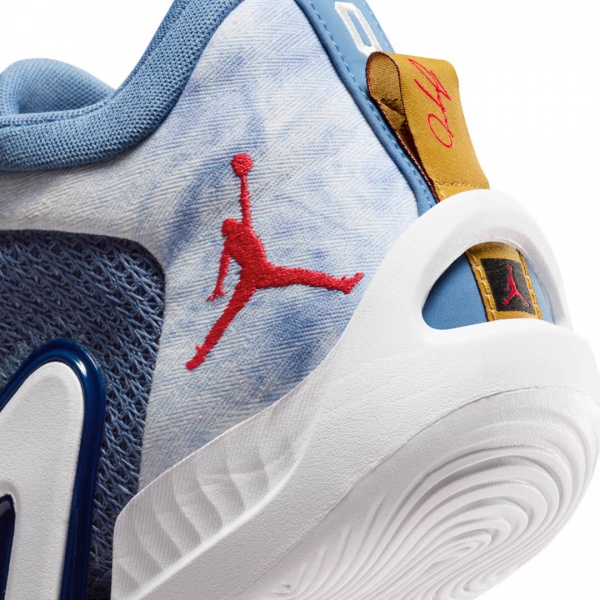 Кросівки Nike JORDAN TATUM 1 DZ3320-400 р.44,5 різнокольоровий