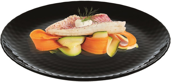 Тарелка обеденная Luminarc Pampille Black 25 см Q4618