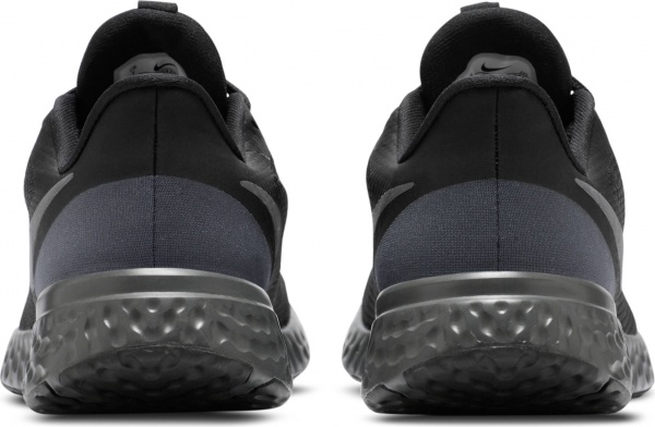Кроссовки Nike Revolution 5 BQ3207-001 р.US 8,5 черный