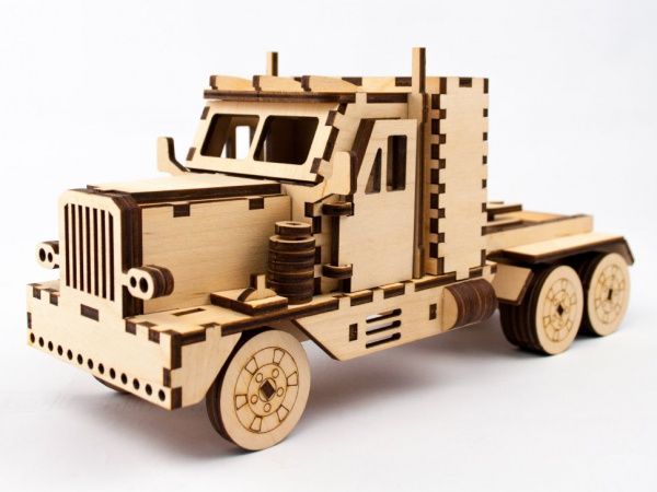 Дерев'яний 3D-конструктор Зірка Peterbilt 93879