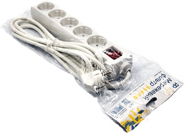 Сетевой фильтр PowerPlant 3 м, 3x1.0 мм², 8А, 5 розеток, евростандарт (JY-1052/3) PPSA08M30S5 