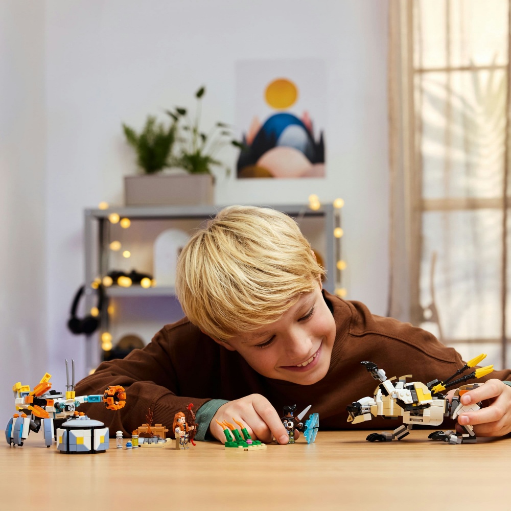 Конструктор LEGO Horizon Adventures Aloy и Varl против Shell-Walker и Sawtooth 77037