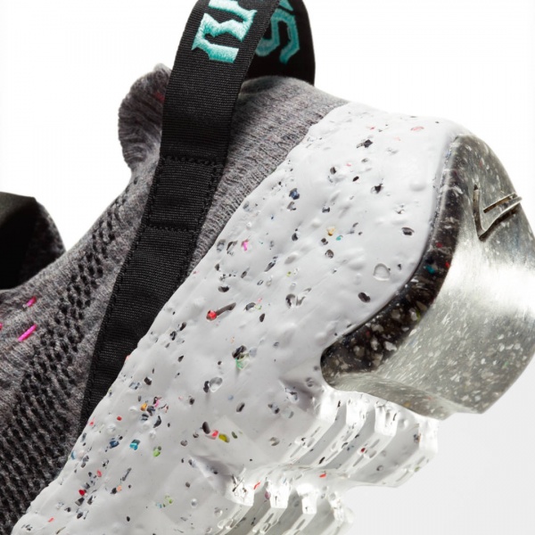 Кроссовки Nike Space Hippie 04 CD3476-003 р.US 9 серый