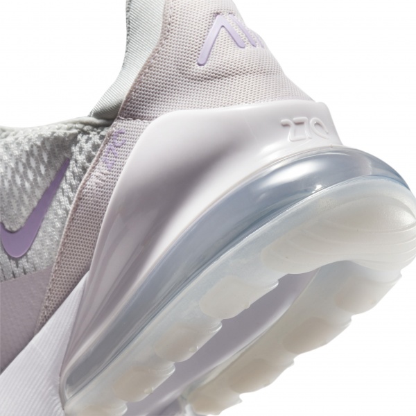 Кросівки Nike WMNS AIR MAX 270 ESS DN5059-001 р.40 сірий