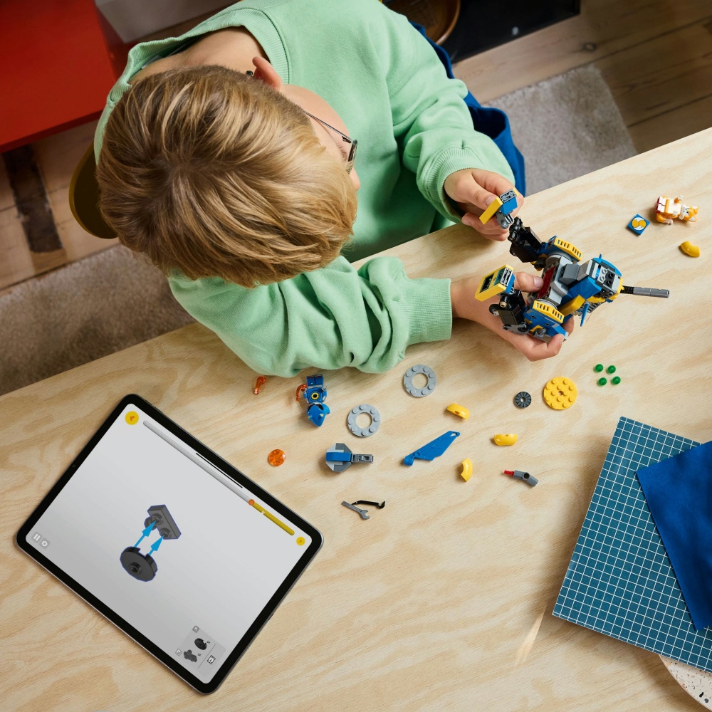 Конструктор LEGO Sonic Cyclone vs. Metal Sonic 77002