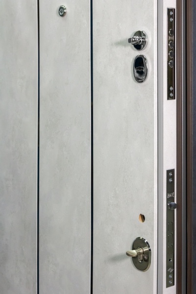 Двері вхідні Булат Гарант 535 бетон антрацит 2050x850 мм праві