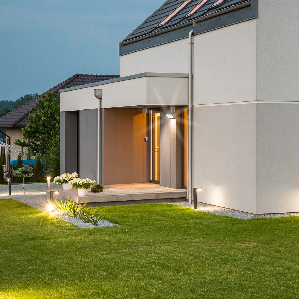 Прожектор светодиодный ARDERO 6500K 100 Вт IP65 черный LL-1100ARD