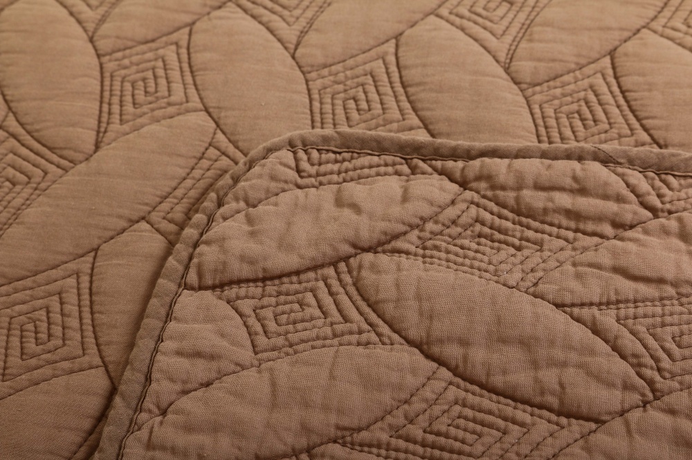 Покривало декоративне Tapani 220x240 см La Nuit мокко