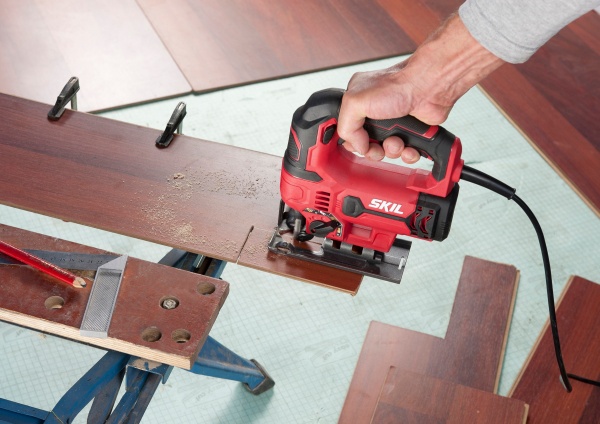 Електролобзик SKIL SW1E4530AA