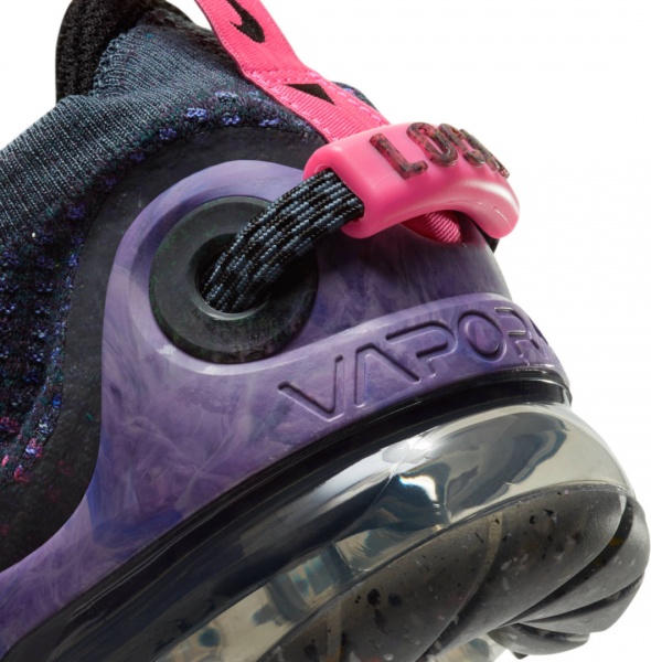 Кросівки Nike Air Vapormax 2020 FlyKnit CV8821-502 р.US 7,5 темно-сірий