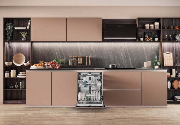 Вбудовувана посудомийна машина Hotpoint HM7 42 L