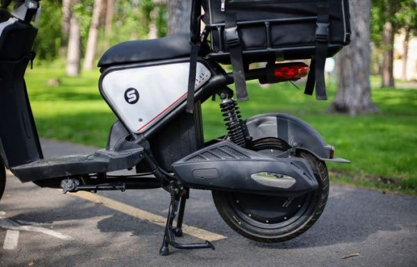 Электроскутер Maxxter COURIER (black)