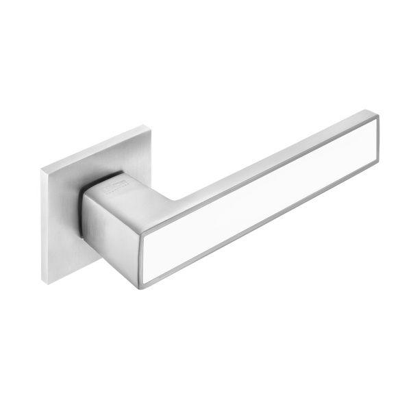 Ручка на розетке MVM A-2015/E20 тонкая розетка матовый хром с белым