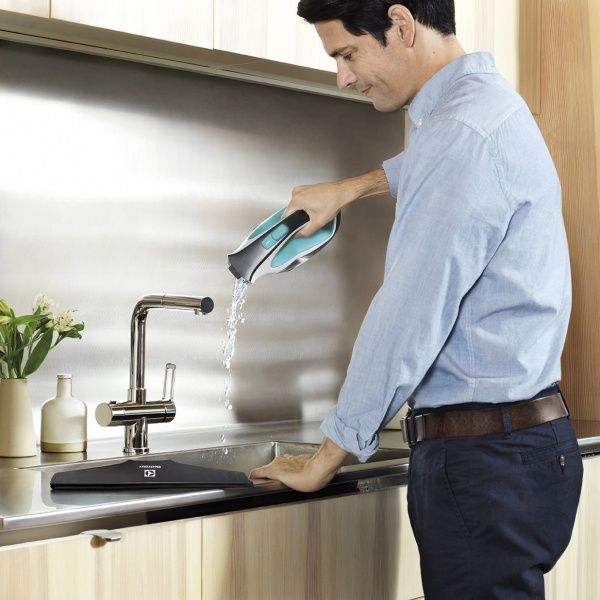 Пылесос Electrolux WS71-6AS 