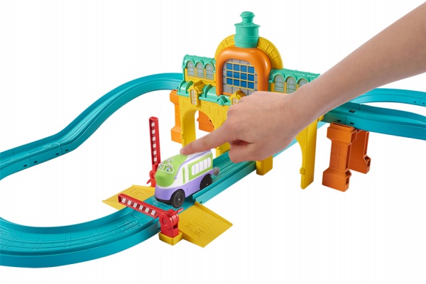 Паровозик Chuggington Коко на батарейках EU890403