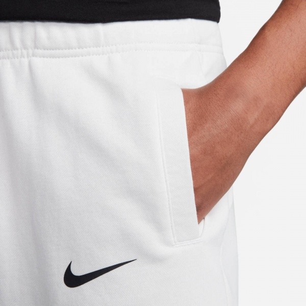 Шорты Nike CLUB+ FT SHORT MLOGO FB8830-030 р. XL бежевый