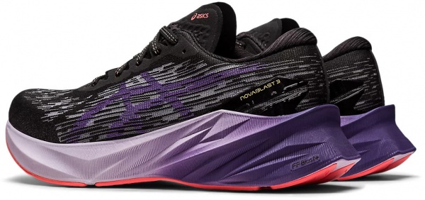 Кросівки Asics NOVABLAST 3 1012B288-003 р.41,5 фіолетовий