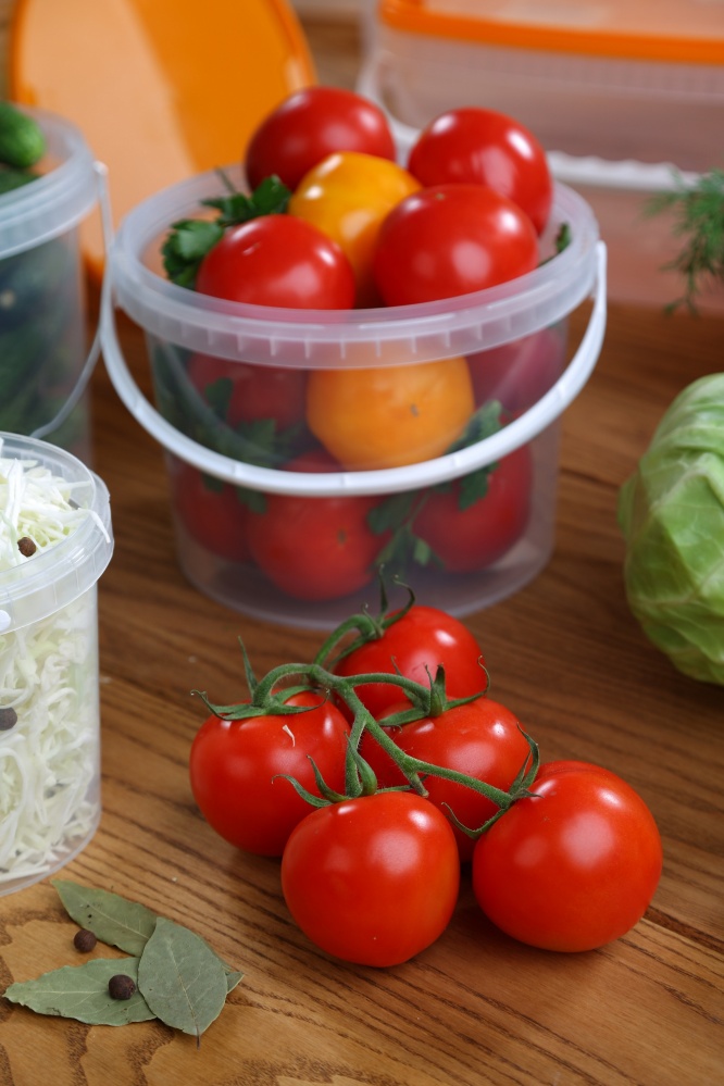 Відро звичайне Пласт-Бокс кругле (високе) з пластиковою ручкою (10BH) 10 л прозорий