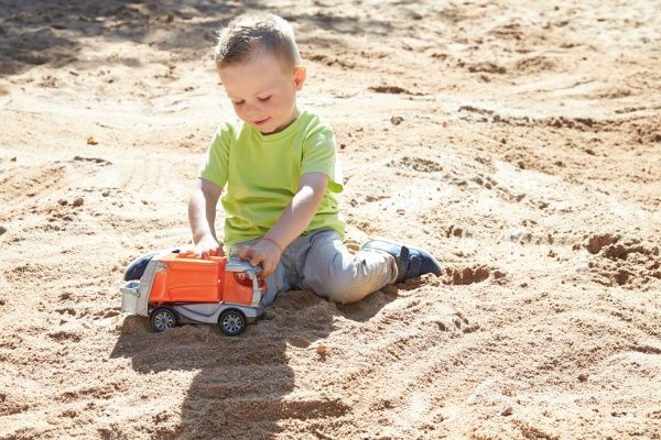 Сміттєвоз Lena Truckies 25 см з фігуркою водія 1623