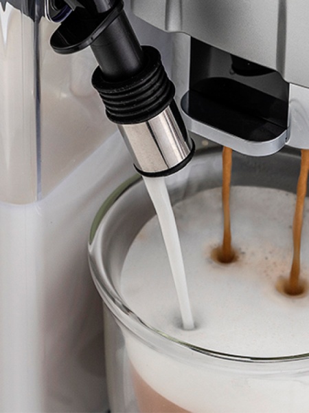 Кавомашина Delonghi ECAM610.55.SB 