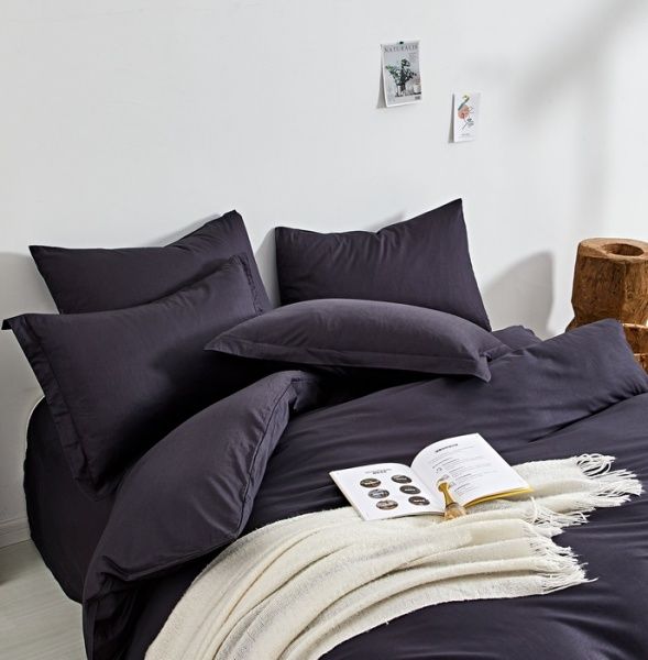 Комплект постельного белья семейный черный Word of Dream 