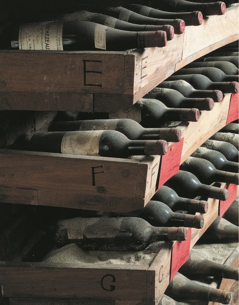 Книга Кларк Оз «Історія вина в 100 пляшках» 978-617-8023-05-8