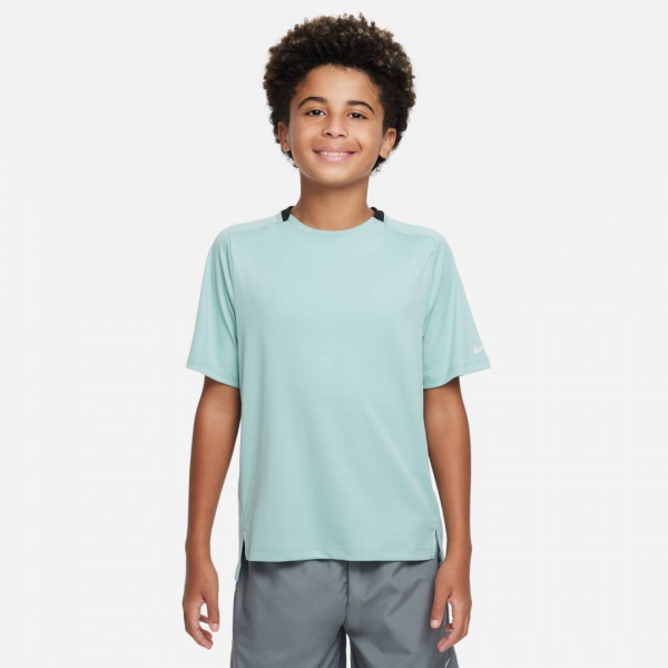 Футболка Nike B NK DF MULTI TECH SS TOP FB1292-309 р.L зелений