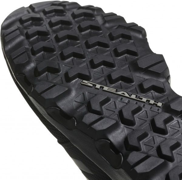 Кроссовки Adidas TERREX VOYAGER H.RDY CM7535 р.UK 7 черный