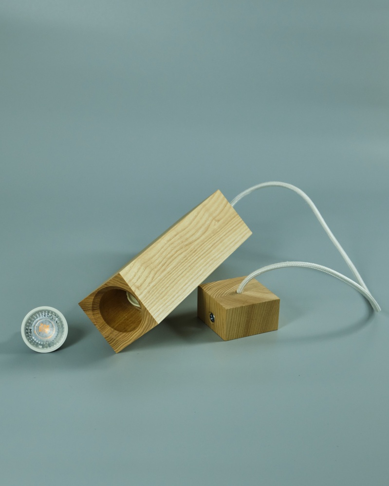 Подвес Iterna Cube P 1xGU10 дерево светлое LW040