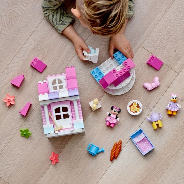 Конструктор LEGO DUPLO Дом и кафе Минни 10942