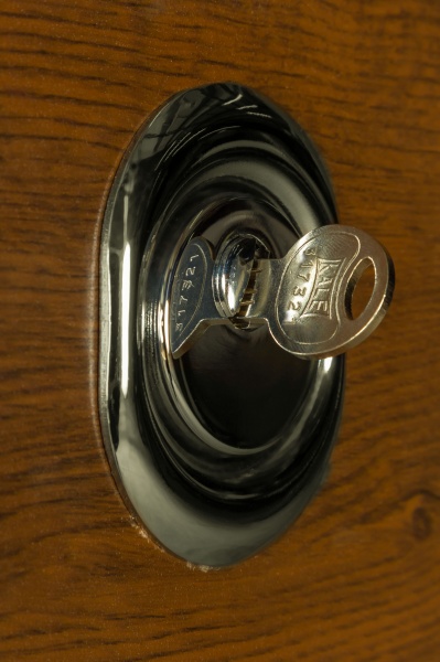 Дверь входная Термо House-703 улица дуб бронзовый 2050x1200 мм правая