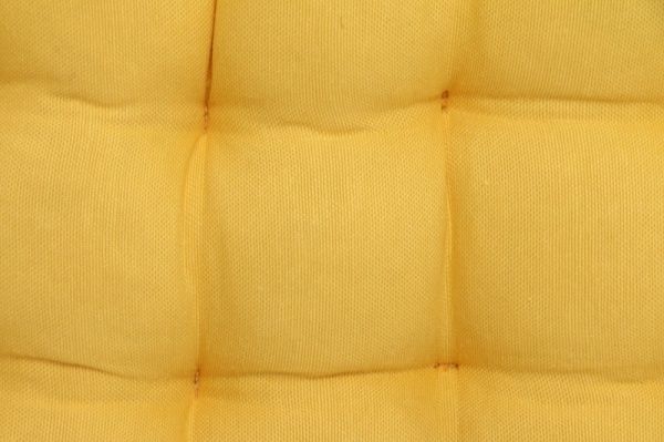 Подушка Bella Vita Duk стьобана жовта 38х38х5 см