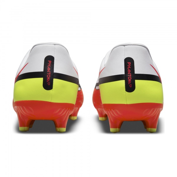 Бутсы Nike Phantom GT2 Academy FG/MG DA4433-167 р.US 9,5 белый