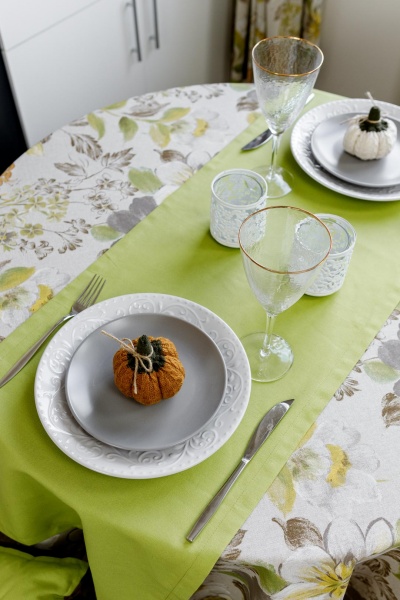 Доріжка (ранер) Квітка зелена однотон 40x140 см La Nuit 