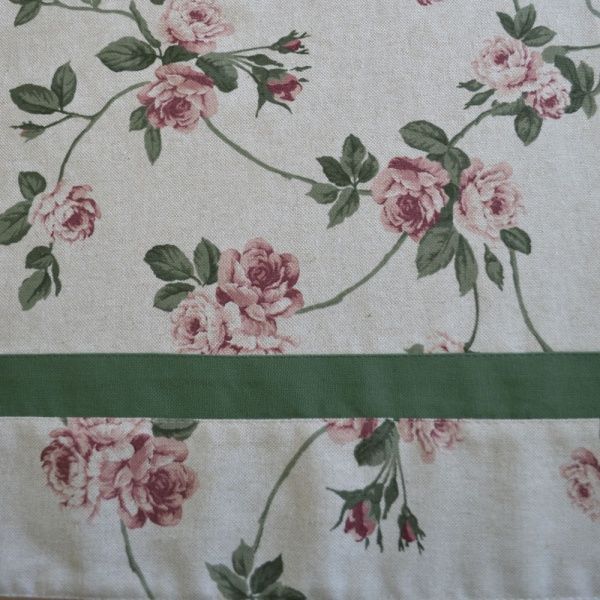 Скатерть Глория Цветы с кантом 180x136 см Прованс 