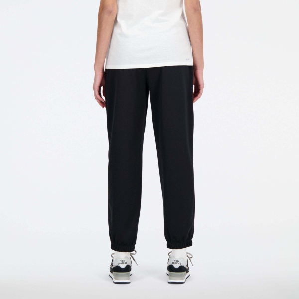 Штани New Balance RELENTLESS PERFORMANCE FLEECE JOGGER WP33188BK р. S чорний