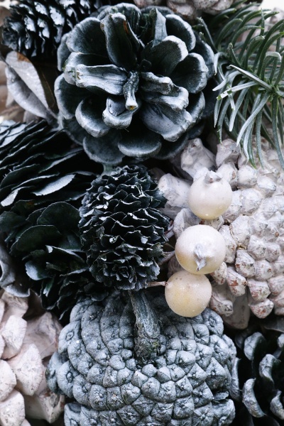 Искусственная елкаЕлка с шишок, хвои и звездочек 19х41 см синий 