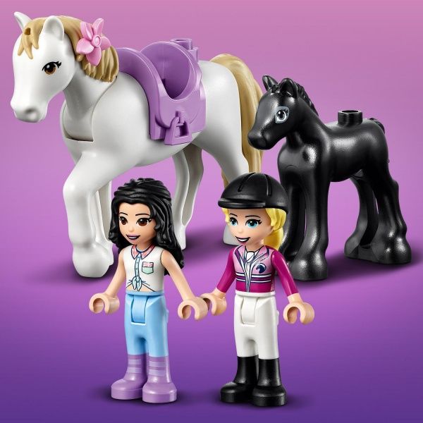Конструктор LEGO Friends Тренировка лошади и прицеп для перевозки 41441
