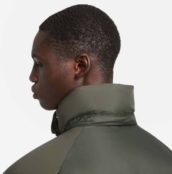 Пуховик Nike M NRG SACAI PARKA CT3269-355 р.M зеленый