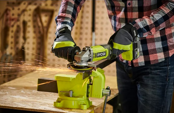 Болгарка (угловая шлифмашина) RYOBI RAG18125-0