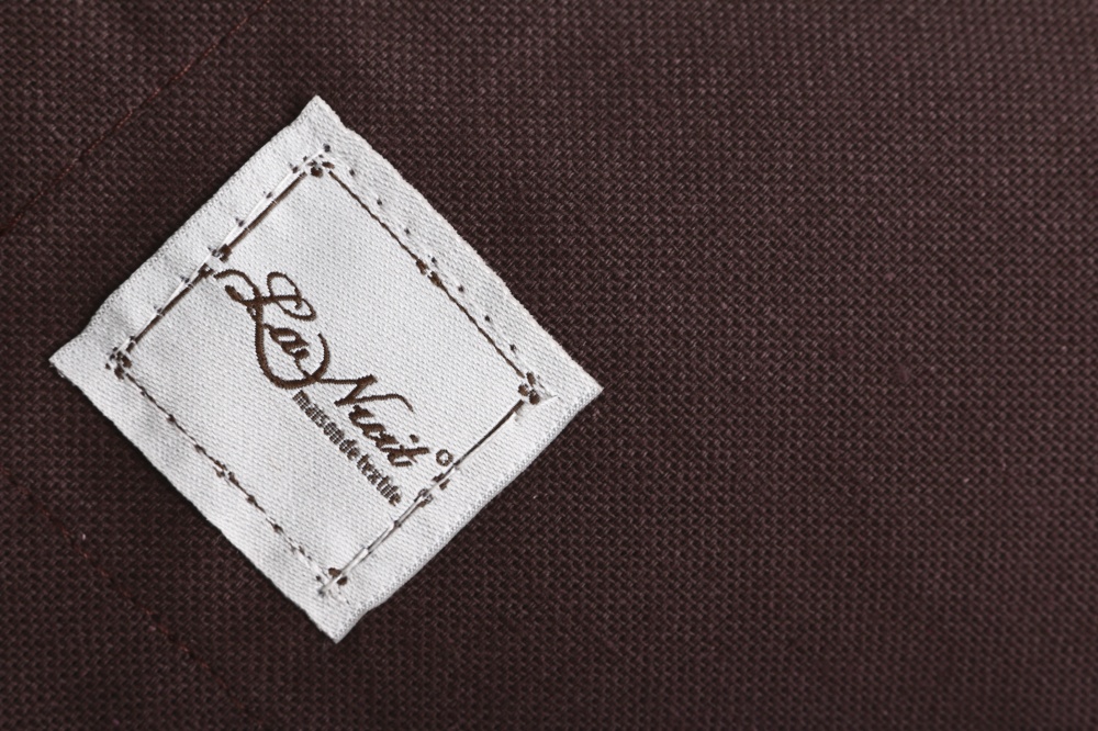 Скатертина Шипшина 133x180 см коричневий La Nuit