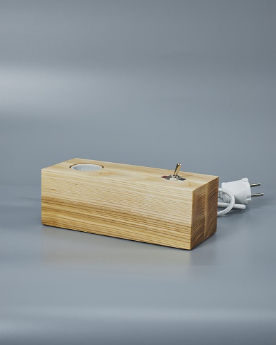 Настольная лампа декоративная Iterna Cube L 1xE27 дерево светлое LW053 