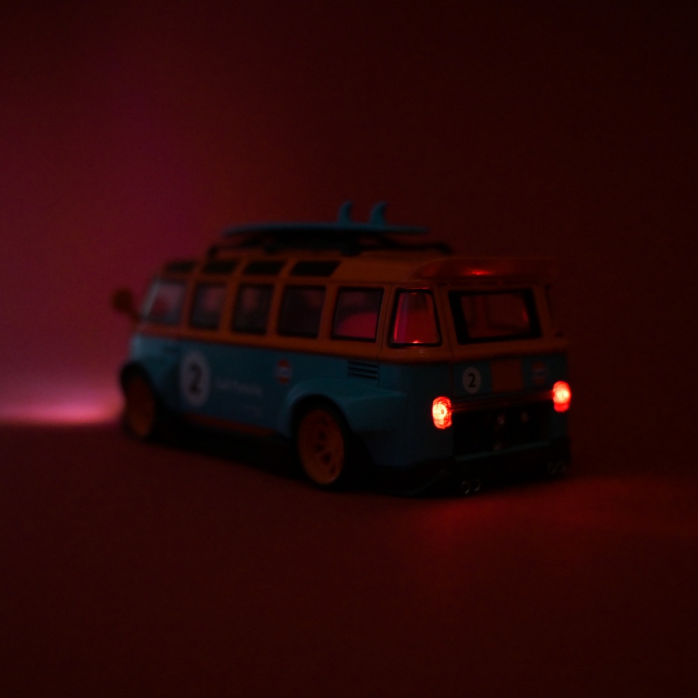 Машинка Автопром 1:32 Volkswagen T1 Bus AP74242