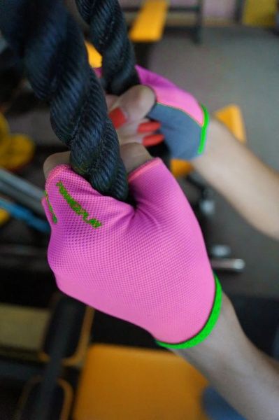 Рукавички для фітнесу PowerPlay 03-418 Pink р. XS 